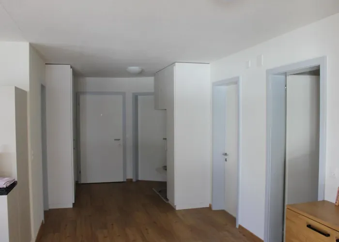 Pardi 3 Simeon By Interhome Lenz